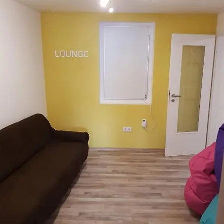 Apartament Bb Crew House